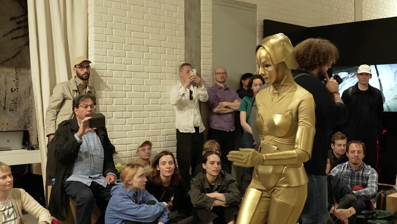 Biennale Sztuki Mediów WRO - kadr 04