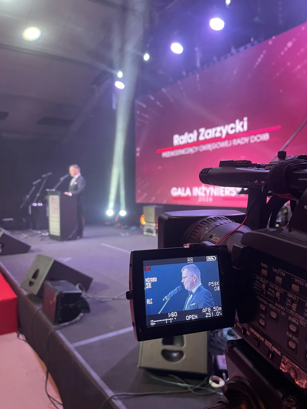 Kamera podczas części oficjalnej - Gala Inżynierska 2026 we Wrocławiu