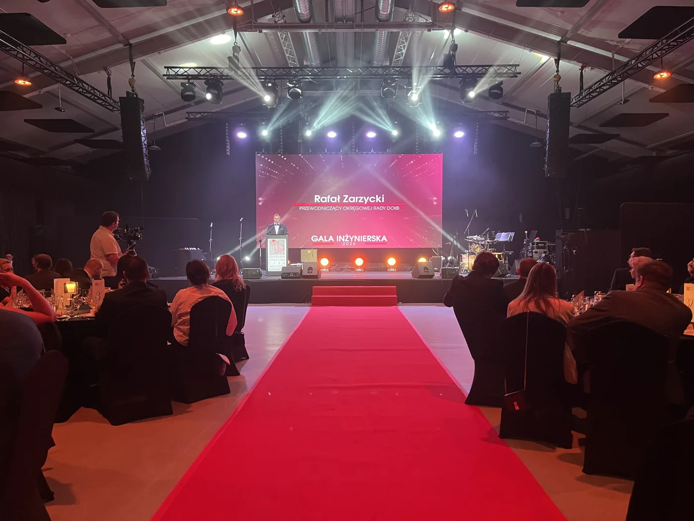 Scena podczas gali Dolnośląskiej Okręgowej Izby Inżynierów Budownictwa - Gala Inżynierska 2026 we Wrocławiu